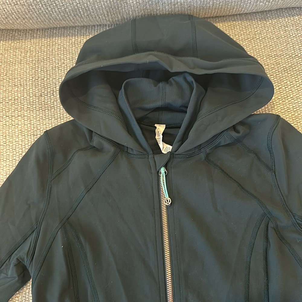 Green lululemon zipper up sweatshirt